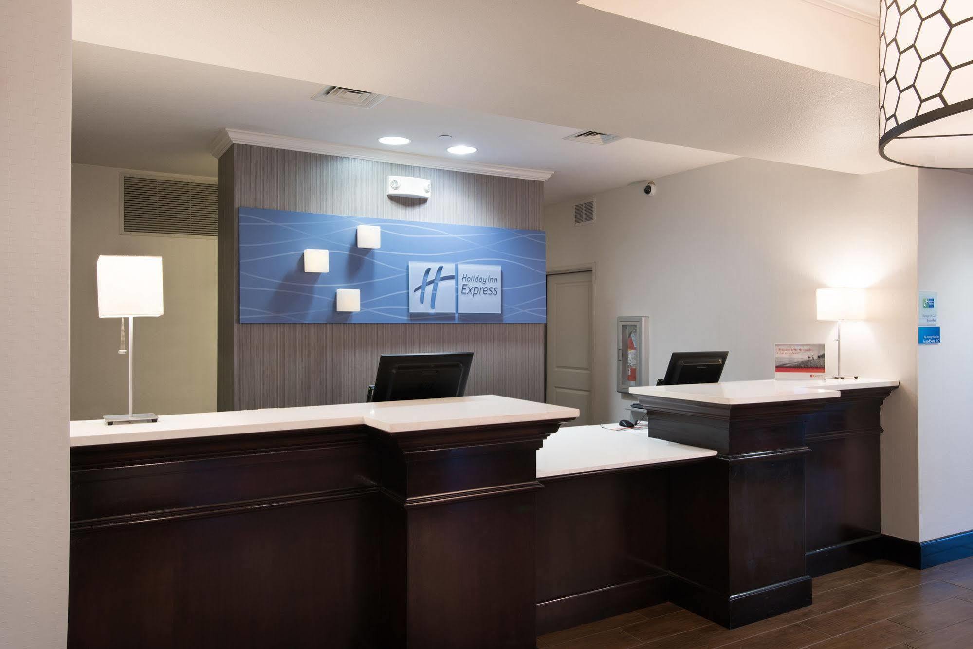 Holiday Inn Express & Suites East Wichita I-35 Andover By Ihg Exterior photo